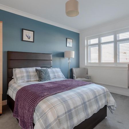 Apple House Wembley Hotel Барнет Екстериор снимка