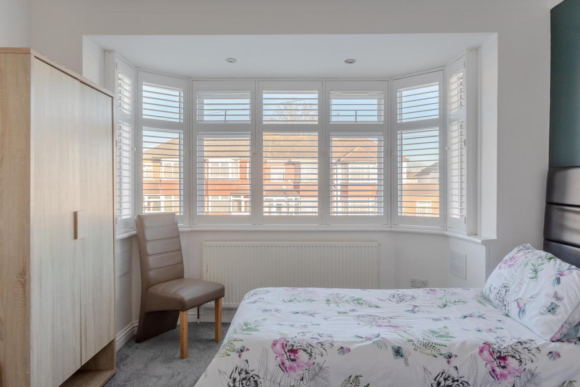 Apple House Wembley Hotel Барнет Екстериор снимка
