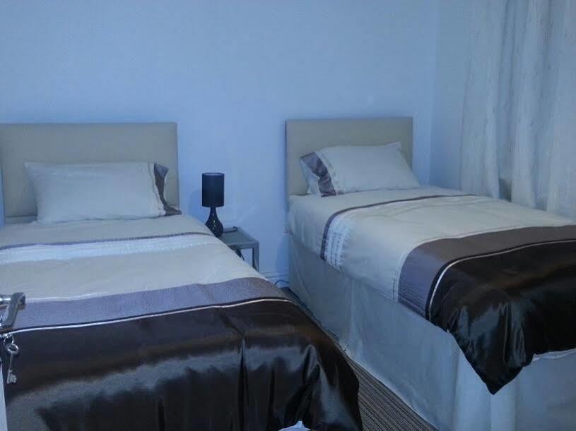Apple House Wembley Hotel Барнет Екстериор снимка